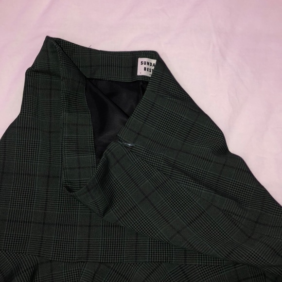 Aritzia plaid skirt - Picture 3 of 3